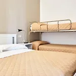 فندق Spring