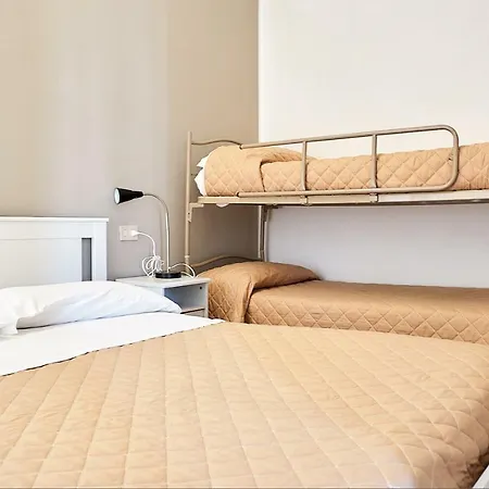 Hotel Spring