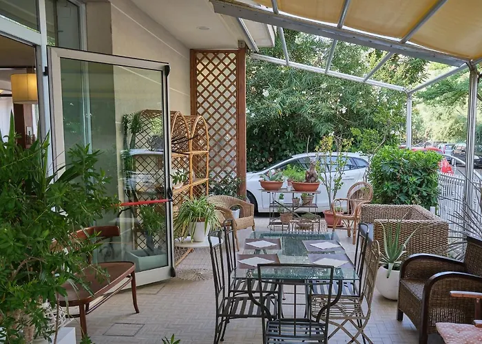 Spring Ξενοδοχείο 3*